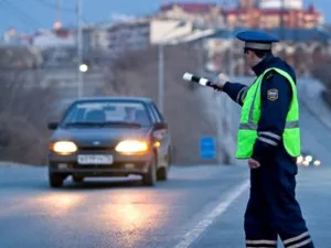 Emlékeztető, hogy a vezetőt, ha kommunikál a DPS 2017 kommunikációs szabályokat a közlekedési rendőrök és a közlekedési rendőrség (2017) Emlékeztető, hogy a vezetőt, ha kommunikál a DPS 2017 kommunikációs szabályokat a közlekedési rendőrök és a közlekedési rendőrség