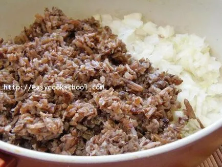 Pogácsákat gombával és a burgonya a sütőben egy lépésről lépésre recept fotókkal, egyszerű receptek