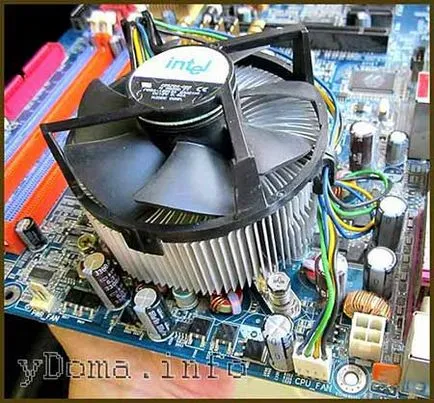 Változtatás rendszer számítógép CPU hűtőborda szerelés
