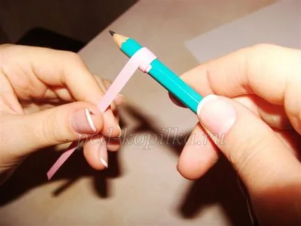 Quilling kézműves készült saját kezűleg kezdőknek fotók és videó