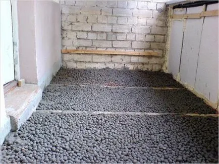 Lépésről lépésre felmelegedés loggia, épület portál