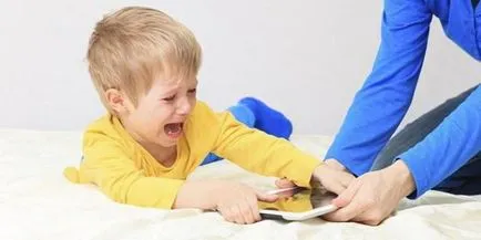 A gyermek hengerelt ha sír - mit kell tenni, hogyan lehet nyugodt (do) A gyermek hengerelt ha sír - mit kell tenni, hogyan lehet nyugodt