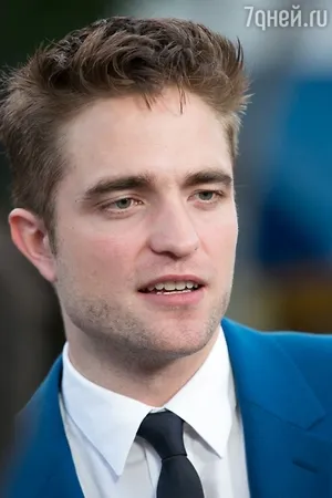 Robert Pattinson, Kristen Stewart, meghívott az esküvőjére (Robert) Robert Pattinson, Kristen Stewart, meghívott az esküvőjére