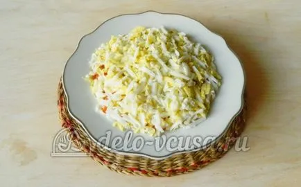 Saláta szalámi, sajt és paradicsom recept lépésről lépésre
