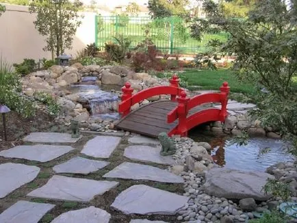 Kerti hidak a kerttervezés képek (táj) Kerti hidak a táj design fotó