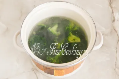 Saláta brokkoli és paradicsom - egy recept fotó (brokkoli) Saláta brokkoli és paradicsom - a recept egy fotó