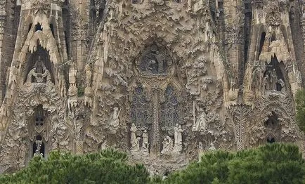 Hét Csodája Antonio Gaudi