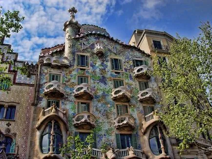 Hét Csodája Antonio Gaudi