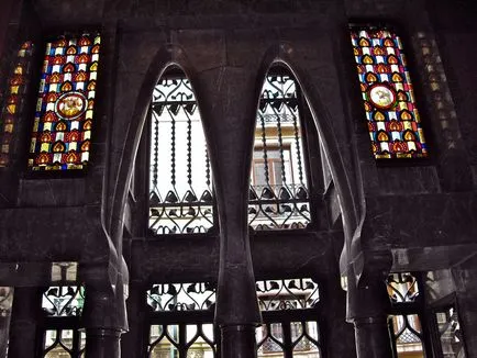 Hét Csodája Antonio Gaudi
