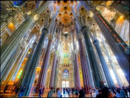 Hét Csodája Antonio Gaudi