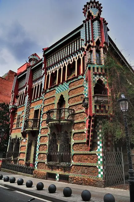 Hét Csodája Antonio Gaudi