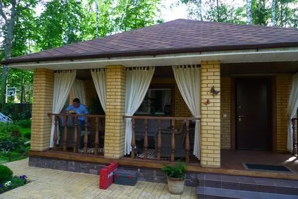 Függönyök pavilonba, és tornácok - 100 fotó ötletek