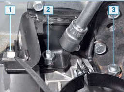 Motor eltávolítása vázák mező 21213, 21214, 2131 lada 4x4