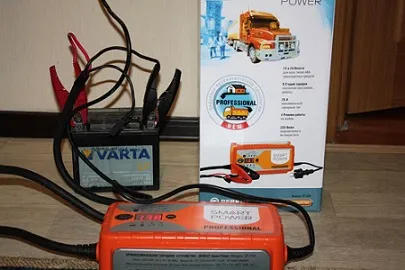 Intelligens energia sp-25n mobil rendszer az akkumulátor töltését a garázsban (smart) Intelligens energia sp-25n mobil rendszer az akkumulátor töltését a garázsban