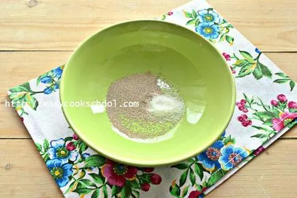 Flaky kelt tészta recept Gyorsétterem, egyszerű receptek (tészta) Flaky kelt tészta recept Gyorsétterem, egyszerű receptek
