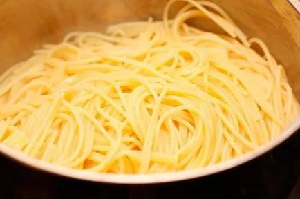 Spagetti olasz eredeti recept, kalória