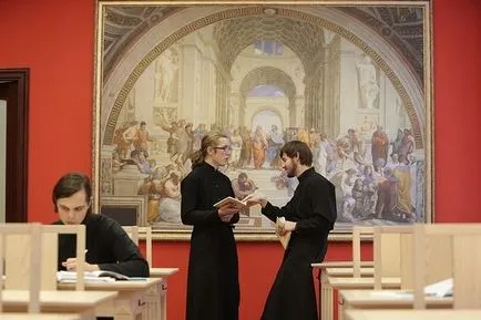 Sretenskaya Rabbiképző toboroz diákok a bachelor 2014 (Gyertyaszentelő) Sretenskaya Rabbiképző toboroz diákok a bachelor 2014