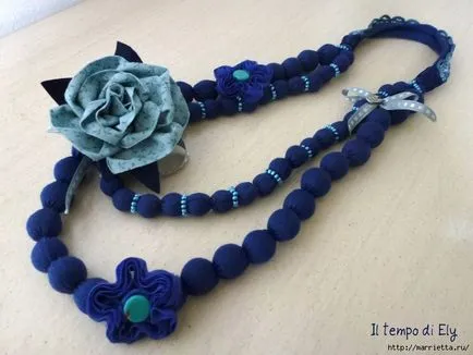 Textil gyöngyöket a kezét