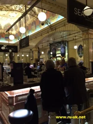 Harrods áruház Londonban ott van minden! Böngésszen fotók - blog az élet Angliában (egy áruházban) Harrods áruház Londonban ott van minden! Böngésszen fotók - blog az élet Angliában