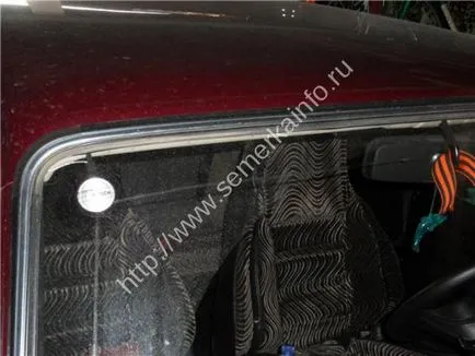Szerelése és csatlakoztatása a rádiót a VAZ-2107 egy szabályos helyen a konzolon, klub klasszikusok szerelmeseinek