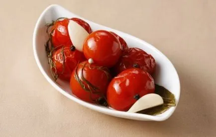 Olvassa el a receptet savanyú paradicsom a téli, a titkokat a hozzávalókat a választás, és (recept) Olvassa el a receptet savanyú paradicsom a téli, a titkokat a hozzávalókat a választás és