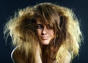 Hair vágjuk teljes hossza mentén, hogy mit tegyen hatékony módszerek elleni kellemetlen