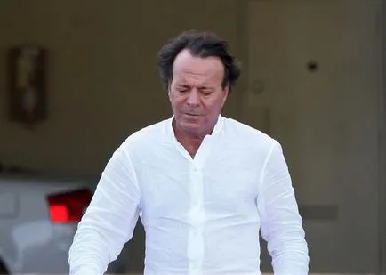 Julio Iglesias (Julio Iglesias) életrajz és a kreativitás (fotó) (Iglesias) Julio Iglesias (Julio Iglesias) életrajz és a munka (fotók)