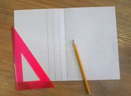 Hare papírcsíkot a kezével