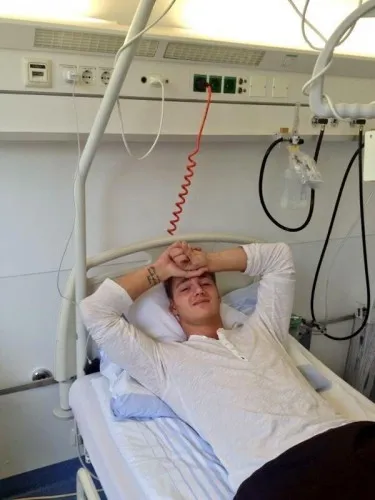 Aleksey Vorobev a baleset után 3 éves kezelés helyreállítási problémák (veréb) Aleksey Vorobev a baleset után 3 éves kezelés helyreállítási problémák