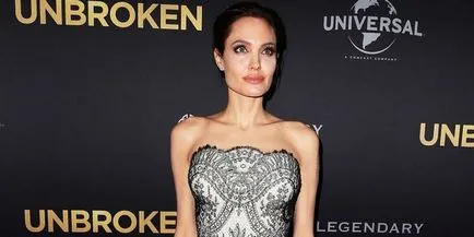 Angelina Jolie kórházba