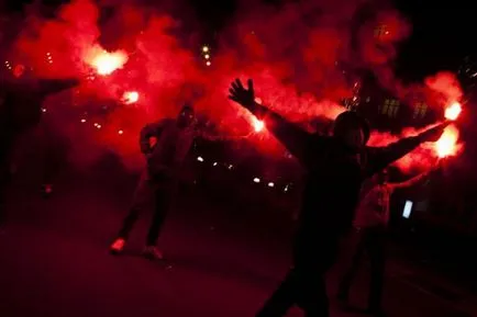 Antifa - mozgás fasizmus elleni (elleni) Antifa - egy mozgalom a fasizmus ellen