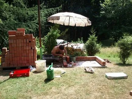 Barbecue téglából kezét videó használati és poryadovkoy (tégla) Barbecue téglából kezét videó használati és poryadovkoy