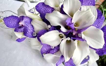 Menyasszonyi csokor orchidea luxus méltó istennők kezük