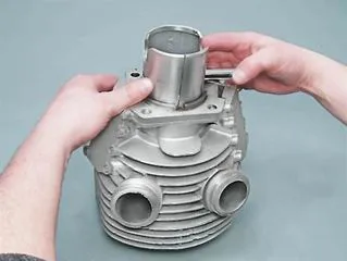 Perselyt - szétszerelés és összeszerelés egy motorkerékpár (összeszerelés) Perselyt - szétszerelés és összeszerelés egy motorkerékpár