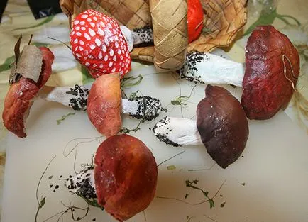 Csodálatos gomba gyapjúból és beillesztés a kezeddel (a kórházban) Csodálatos gombát gyapjú és illessze be a saját kezét