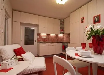 Kanapé a konyhában kanapéággyal kis sarok a kezét
