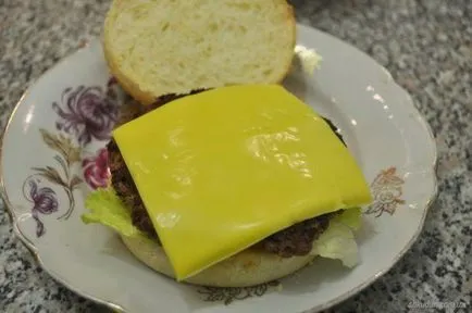Házi hamburger egyszerű ízletes recept (főzni egy finom házi hamburger) Házi hamburger egyszerű ízletes recept