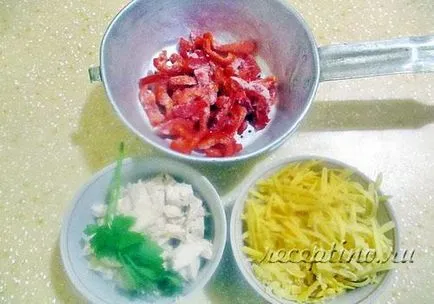 Házi pizza csirkével és sajttal - lépésről lépésre recept fotók