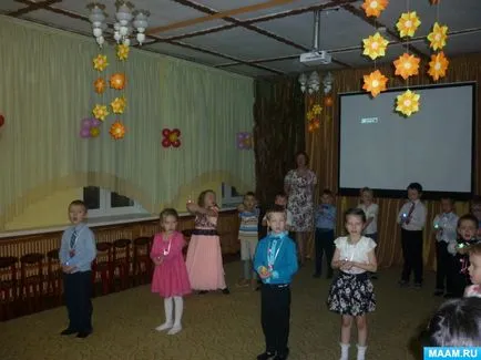 Fotóriport „Anyu kedves édesanyám, valamint, hogy van nekem! „(Tanárok) Fotóriport „Anyu kedves édesanyám, valamint, hogy van nekem!