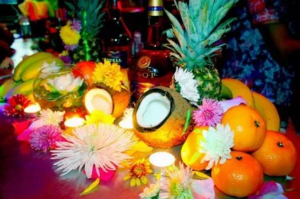 Hawaii party forgatókönyv, versenyek, zene, ruházat és alkatrészek a stílus Hawaii
