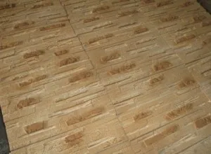 Gipsz csempe alatt tégla saját kezűleg