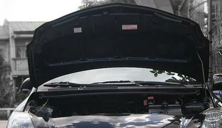Hogyan adjunk olajat a motor
