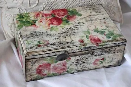Hogyan decoupage saját kezűleg otthon, lépésről lépésre, hogy mit lehet és hogyan, lépésről lépésre fotók és (kezét) Hogyan decoupage saját kezűleg otthon, lépésről lépésre, hogy mit lehet és hogyan, lépésről lépésre fotók és