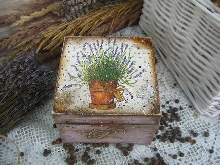 Hogyan decoupage saját kezűleg otthon, lépésről lépésre, hogy mit lehet és hogyan, lépésről lépésre fotók és (akárcsak decoupage) Hogyan decoupage saját kezűleg otthon, lépésről lépésre, hogy mit lehet és hogyan, lépésről lépésre fotók és