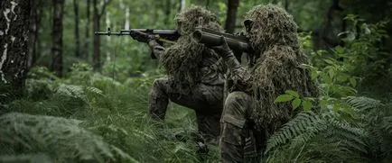 Hogyan készítsünk saját kezűleg bozontos álcázás Gilly (Ghillie)