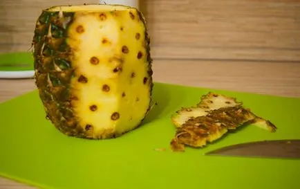 Hogy szépen vágott ananász egy ünnepi asztalon videokalauz
