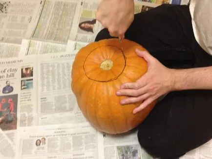 Örülök, hogy csökkentsék a sütőtök a Halloween szakaszosan (hogyan díszítik a sütőtök a Halloween fotó) Örülök, hogy csökkentsék a sütőtök a Halloween szakaszokban
