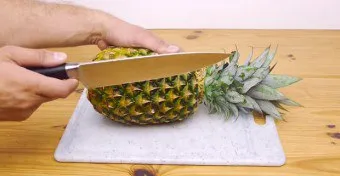 Hogyan húzza, és vágja az ananász különböző módokon (cut) Hogyan húzza, és vágja az ananász különböző módokon