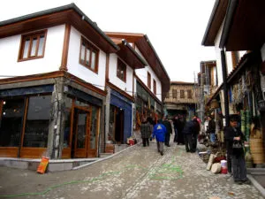 Hogyan kell megnyitni egy antik üzletben vagy boltban (nyitott) Hogyan kell megnyitni egy régiségbolt vagy tárolni