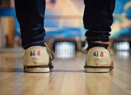 Hogyan nézzünk a technika játszik bowling